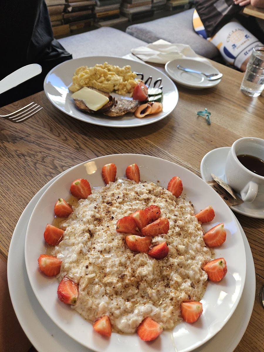 Kavarna Mezi Radky-9